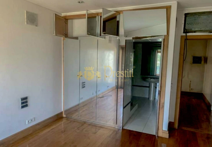 Moradia T4 para Venda em Azurem Foto 19