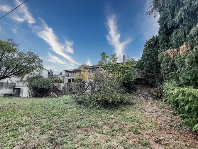 Moradia T4 para Venda em Azurem Foto 4