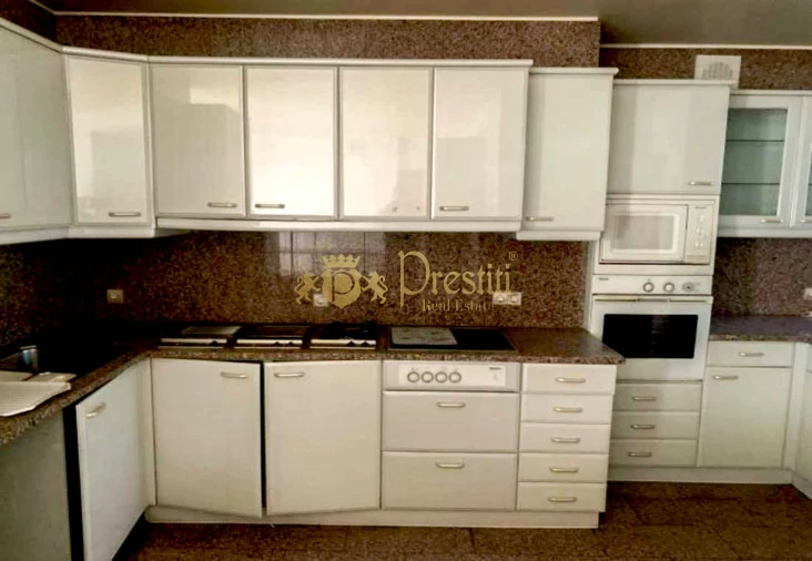 Moradia T4 para Venda em Azurem Foto 27