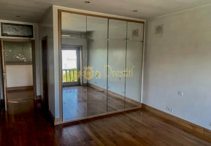 Moradia T4 para Venda em Azurem Foto 15