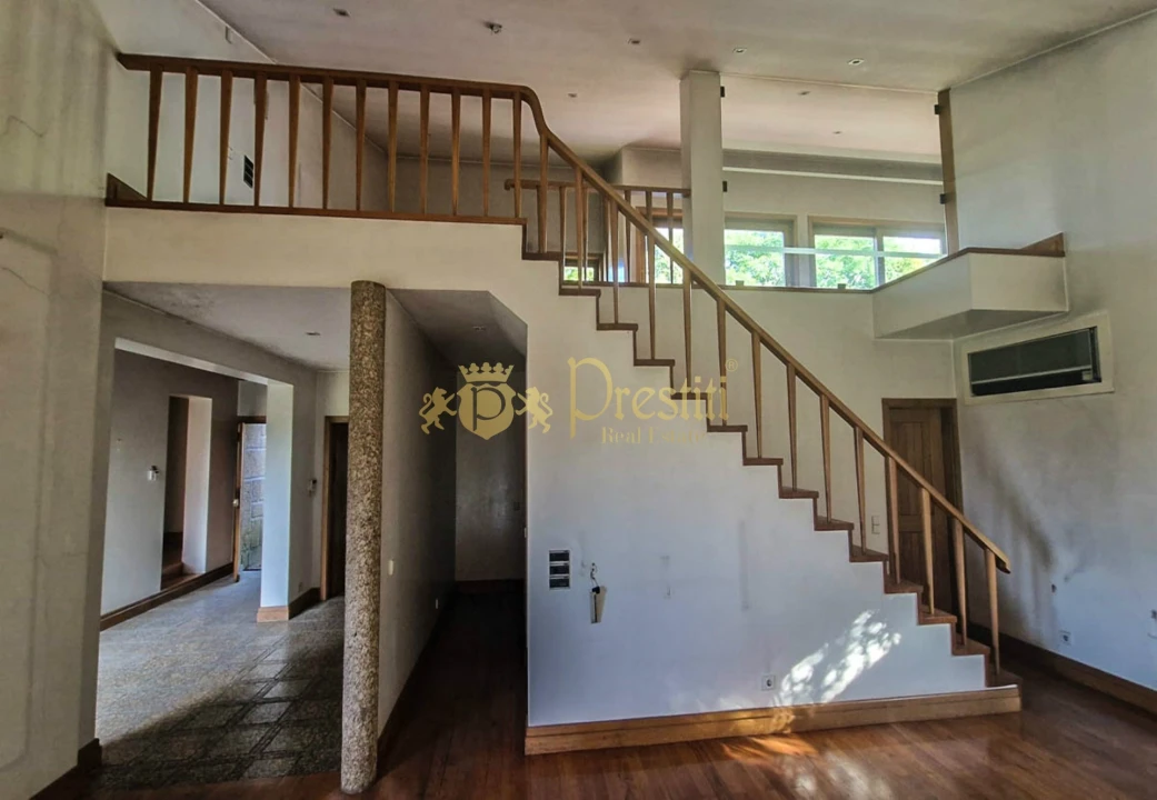 Moradia T4 para Venda em Azurem Foto 26