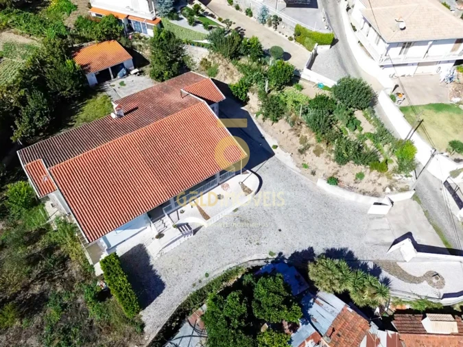 Moradia T3 para Venda em Sobrado e Bairros Foto 6