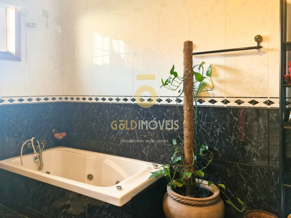 Moradia T3 para Venda em Macieira de Sarnes Foto 22