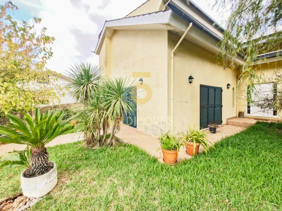 Moradia T3 para Venda em Macieira de Sarnes Foto 33