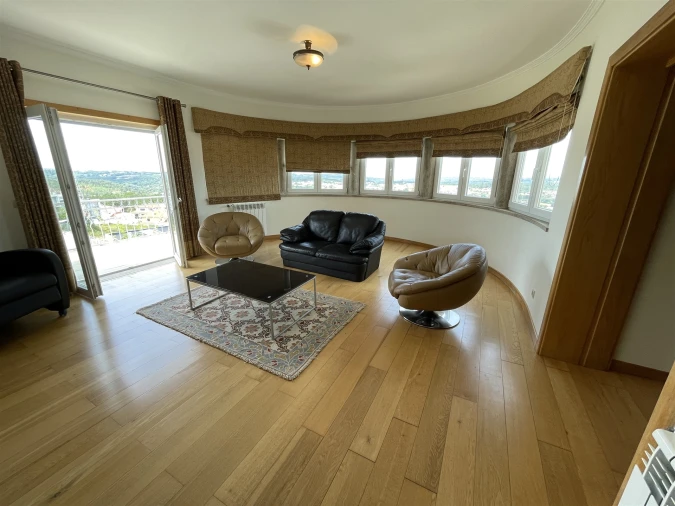 Moradia T4 para Venda em Seia, São Romão e Lapa dos Dinheiros Foto 18