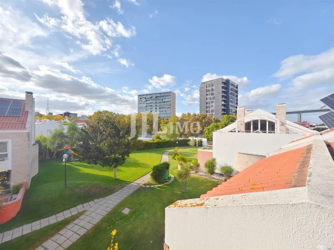 Moradia T4 para Venda em Parque das Nações Foto 29