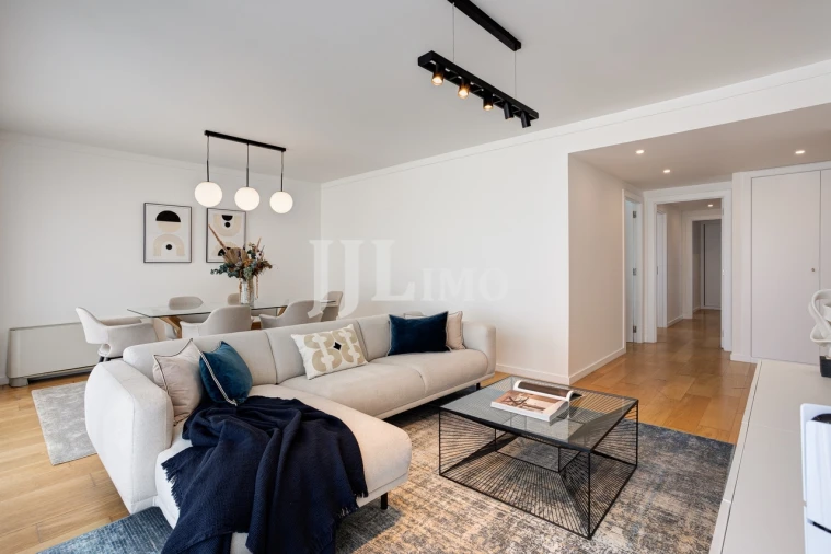 Apartamento T3 para Venda em Parque das Nações Foto 9