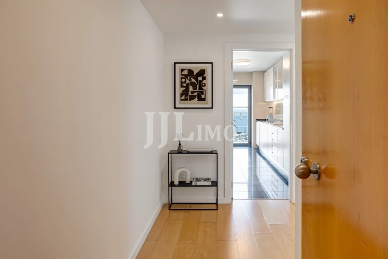 Apartamento T3 para Venda em Parque das Nações Foto 5