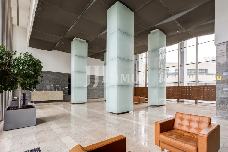 Apartamento T3 para Venda em Parque das Nações Foto 42