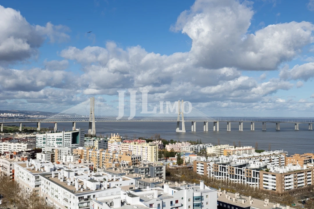 Apartamento T3 para Venda em Parque das Nações Foto 21