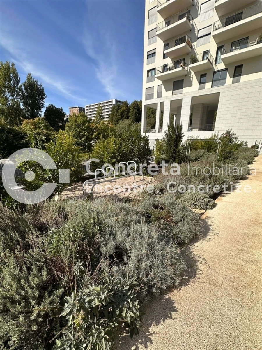 Apartamento T1 para Venda em Campanhã Foto 26