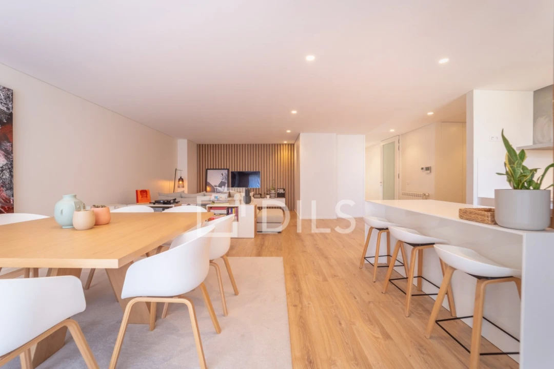 Apartamento T4 para Venda em Matosinhos e Leça da Palmeira Foto 2