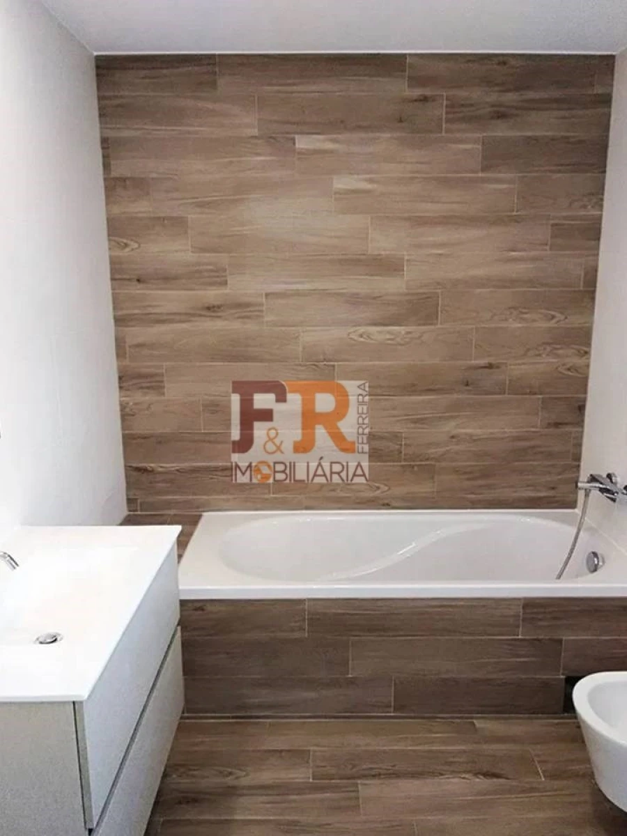 Moradia T4 para Venda em Sesimbra (Castelo) Foto 16