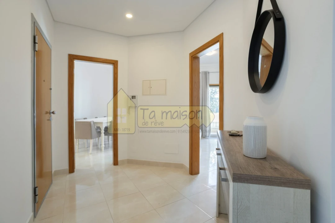 Apartamento T2 para Venda em Loule (São Sebastião) Foto 3