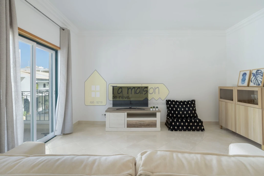 Apartamento T2 para Venda em Loule (São Sebastião) Foto 4