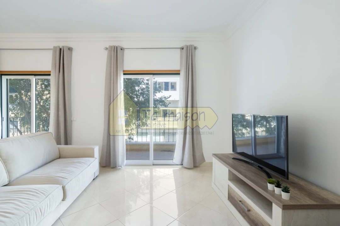 Apartamento T2 para Venda em Loule (São Sebastião) Foto 8