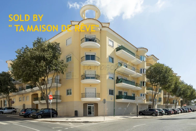 Apartamento T2 para Venda em Loule (São Sebastião)