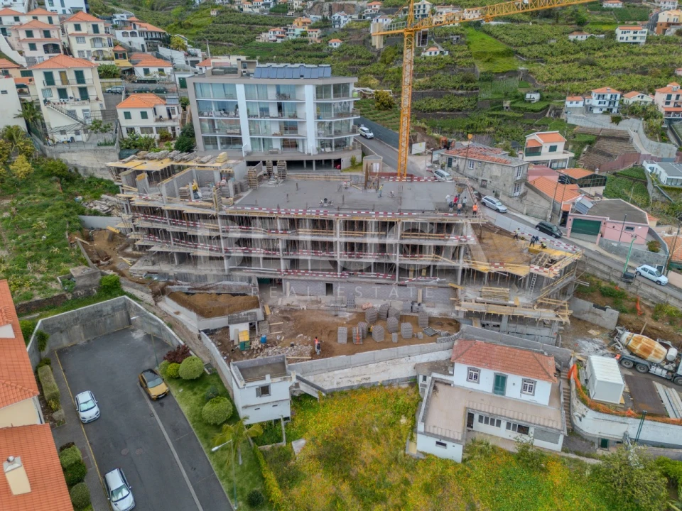 Apartamento T3 para Venda em Camara de Lobos Foto 24