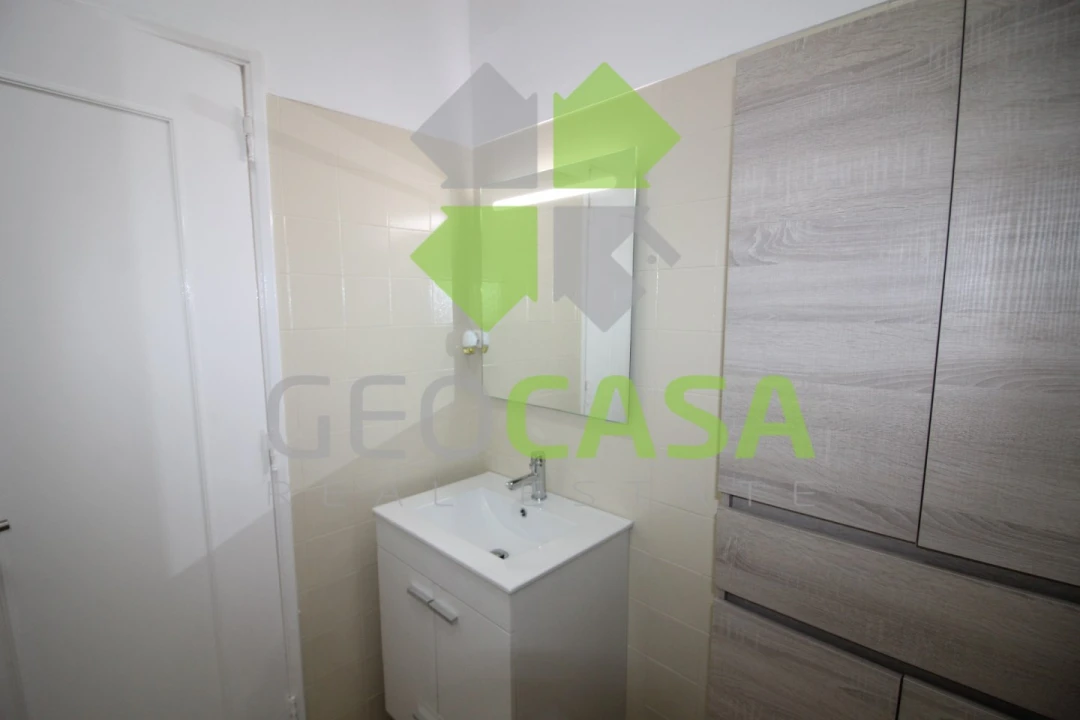 Apartamento T2 para Arrendamento em Oeiras e São Julião da Barra, Paço de Arcos e Caxias Foto 11