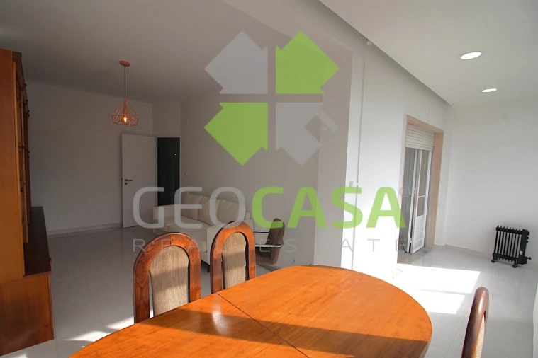 Apartamento T2 para Arrendamento em Oeiras e São Julião da Barra, Paço de Arcos e Caxias Foto 23