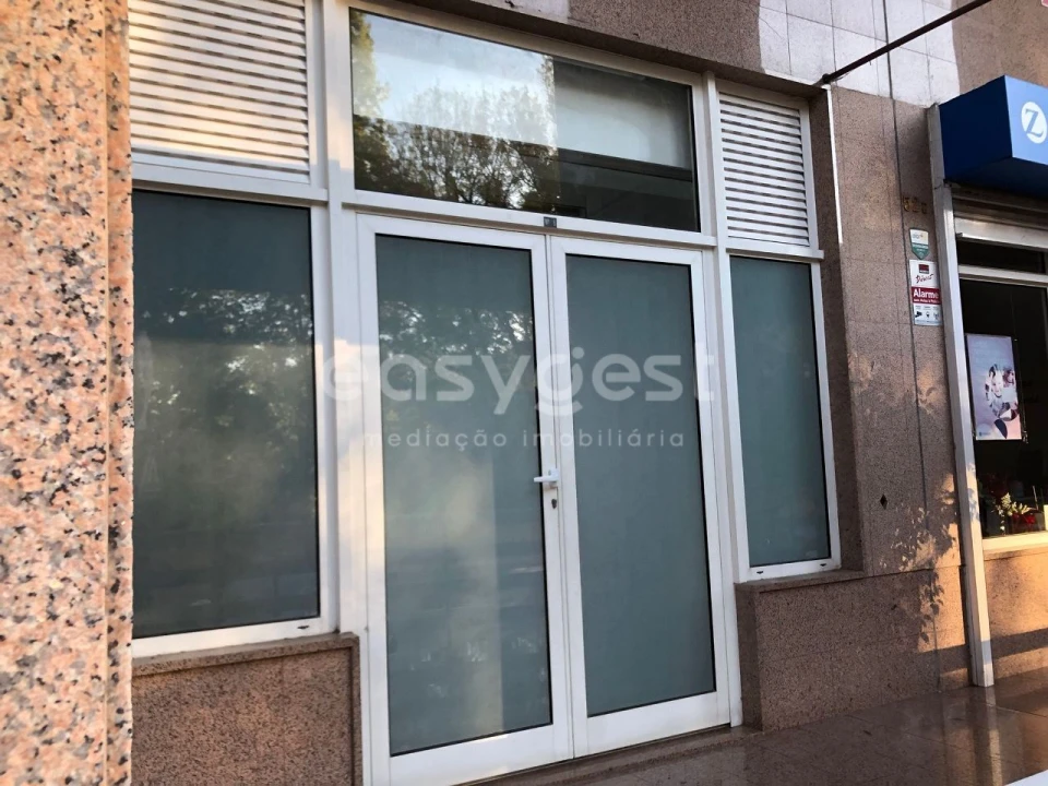 Loja para Venda em Queluz e Belas Foto 13