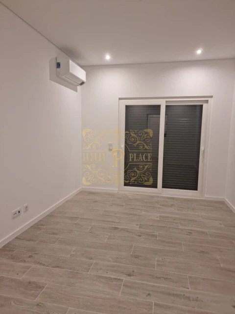 Moradia T3 para Venda em Sesimbra (Castelo)