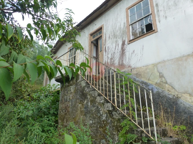 Moradia T4 para Venda em Pinheiros Foto 3