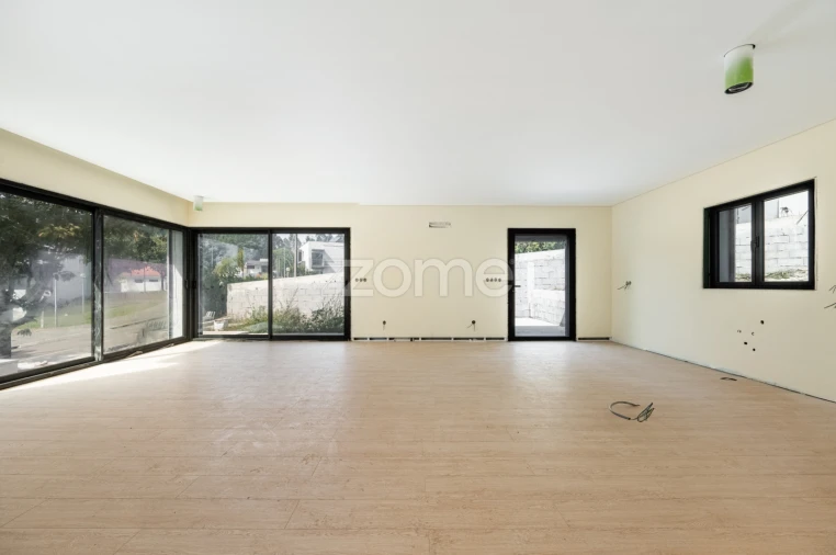 Moradia T4 para Venda em Castêlo da Maia Foto 18