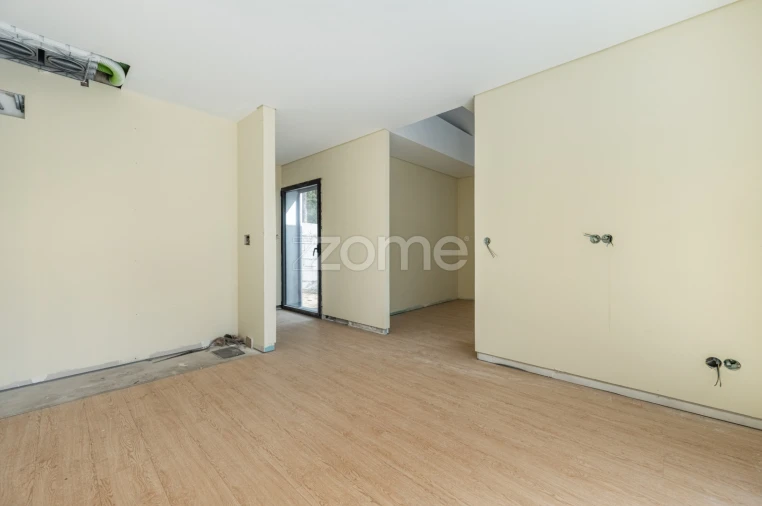 Moradia T4 para Venda em Castêlo da Maia Foto 42