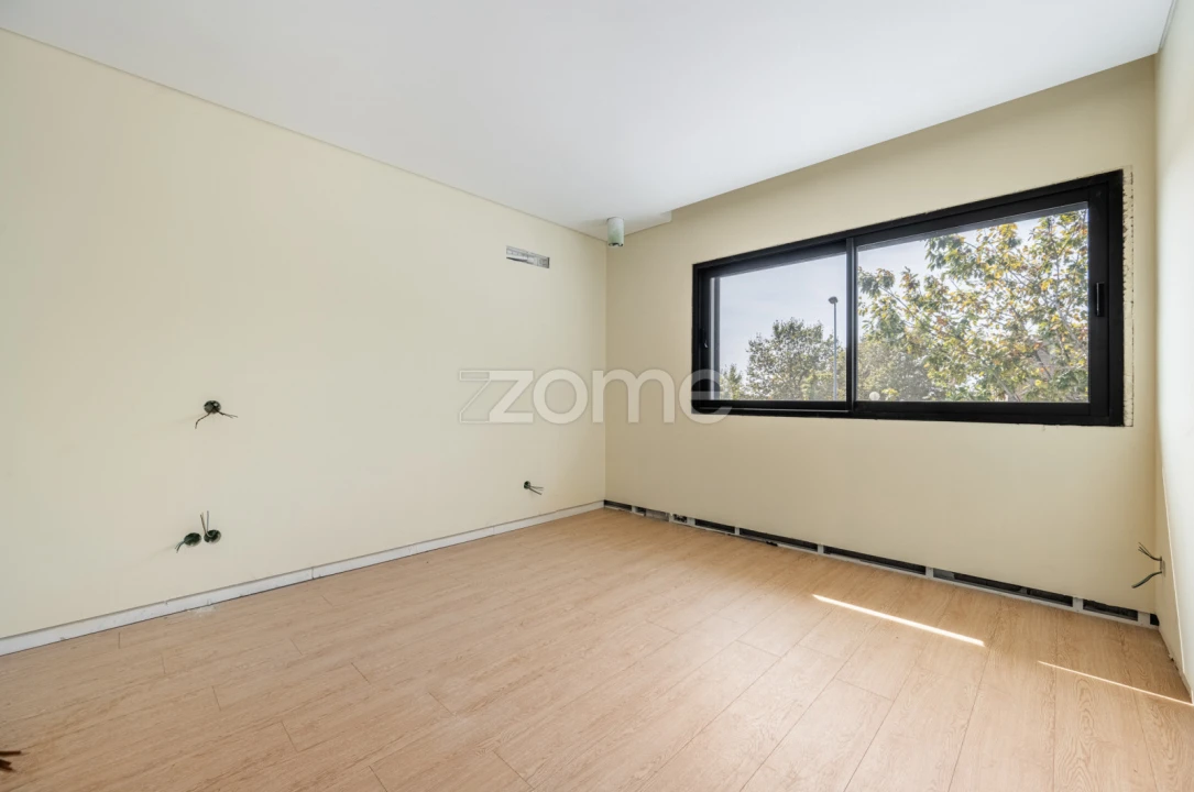 Moradia T4 para Venda em Castêlo da Maia Foto 40