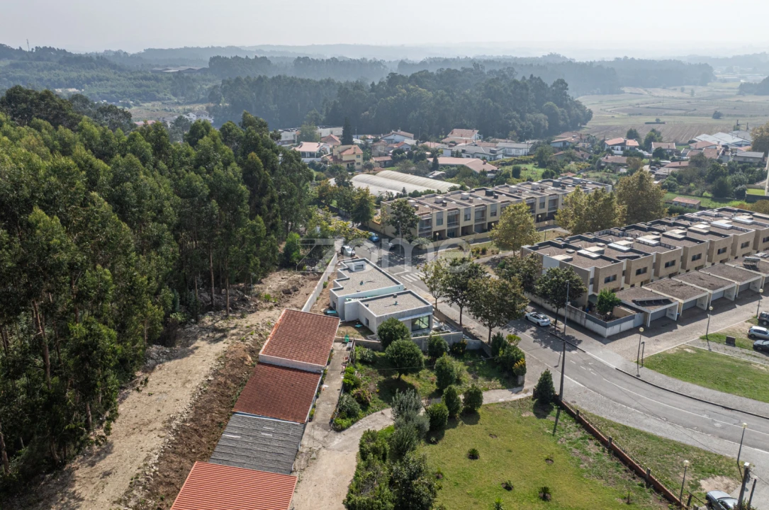 Moradia T4 para Venda em Castêlo da Maia Foto 55