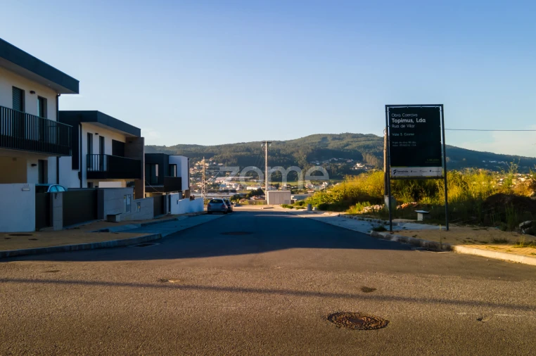 Moradia T3 para Venda em Vale (São Cosme), Telhado e Portela Foto 42