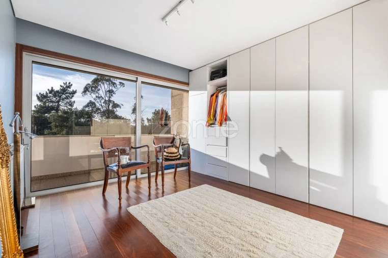 Moradia T4 para Venda em Palmeira Foto 24