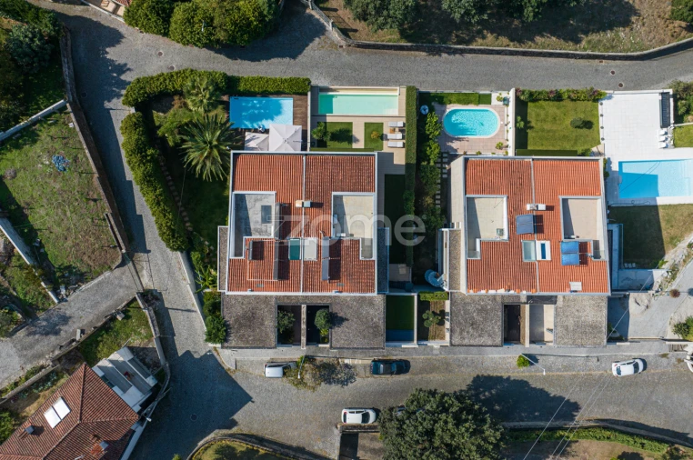 Moradia T4 para Venda em Palmeira Foto 42