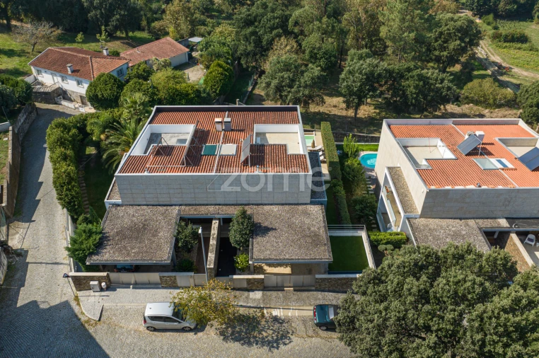 Moradia T4 para Venda em Palmeira Foto 43