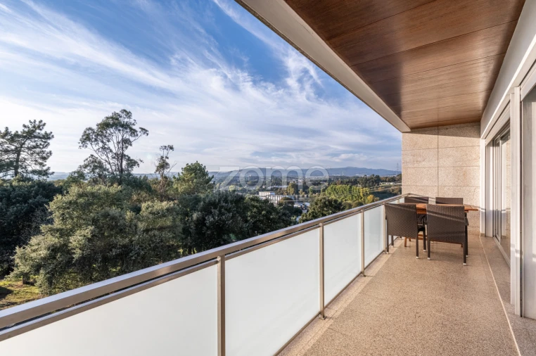 Moradia T4 para Venda em Palmeira Foto 13