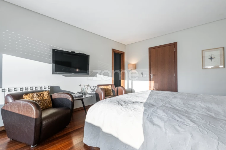 Moradia T4 para Venda em Palmeira Foto 23