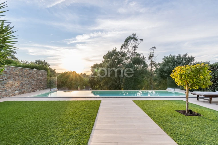 Moradia T4 para Venda em Palmeira Foto 17