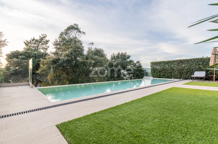 Moradia T4 para Venda em Palmeira Foto 20