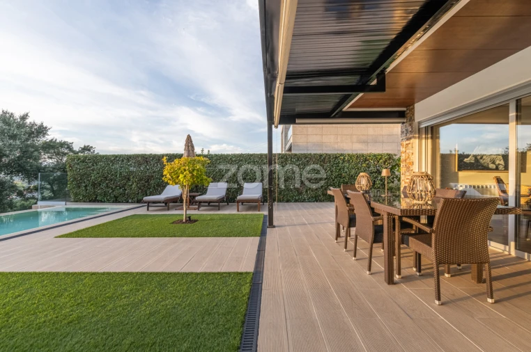 Moradia T4 para Venda em Palmeira Foto 2