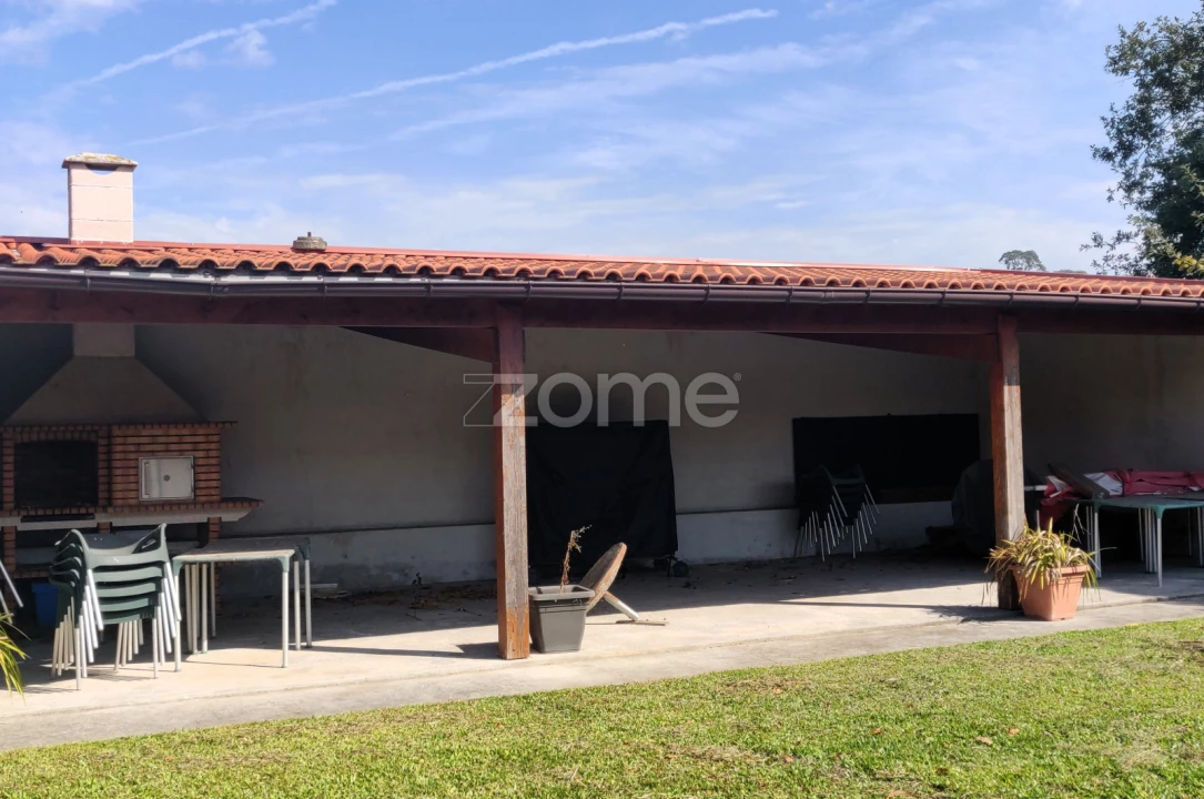 Terreno para Venda em Castêlo da Maia Foto 16
