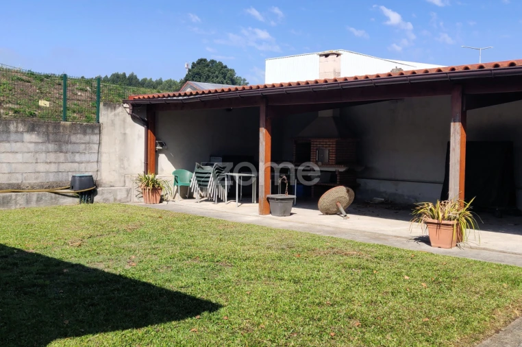 Terreno para Venda em Castêlo da Maia Foto 18