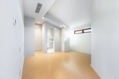 Apartamento T3 para Venda em Lordelo do Ouro e Massarelos