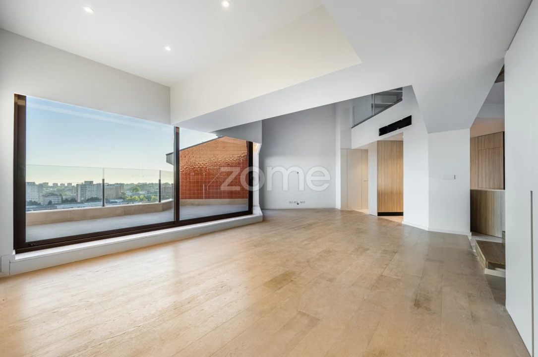 Apartamento T3 para Venda em Lordelo do Ouro e Massarelos Foto 31