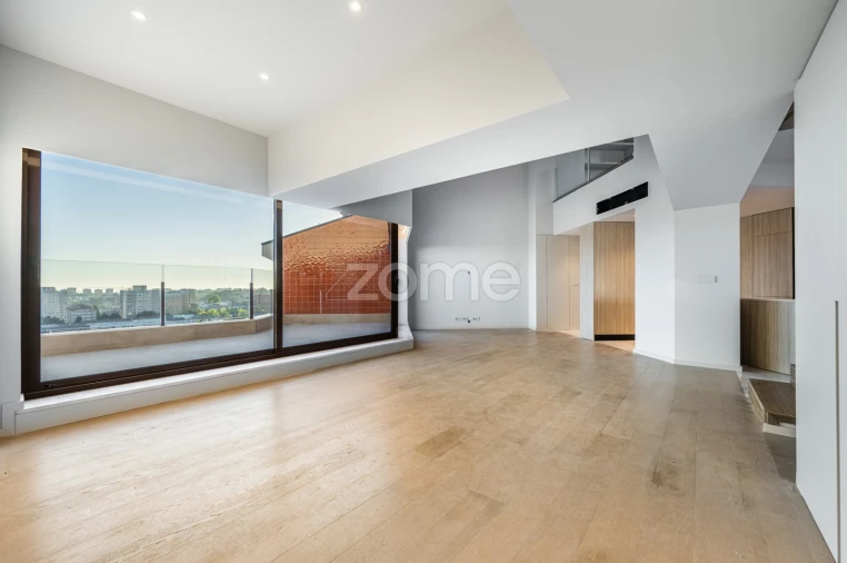 Apartamento T3 para Venda em Lordelo do Ouro e Massarelos Foto 31