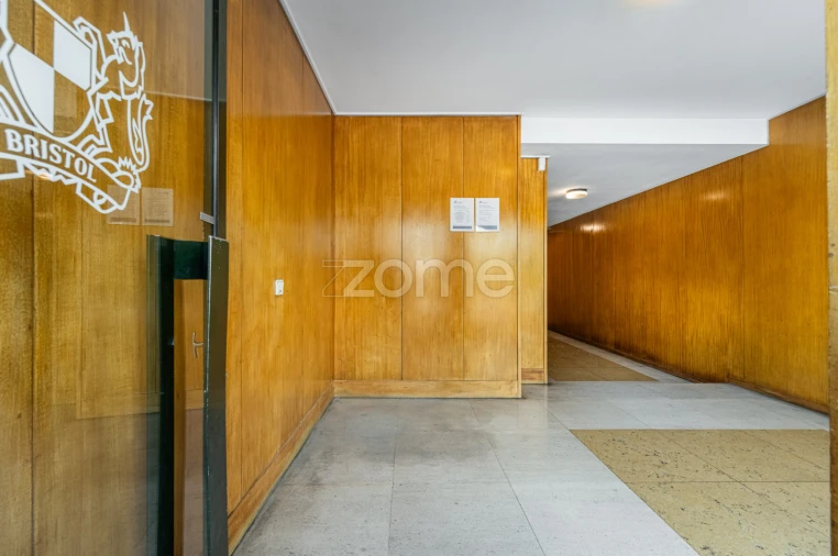 Apartamento T3 para Venda em Lordelo do Ouro e Massarelos Foto 8