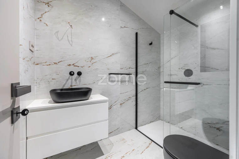 Apartamento T3 para Venda em Lordelo do Ouro e Massarelos Foto 17