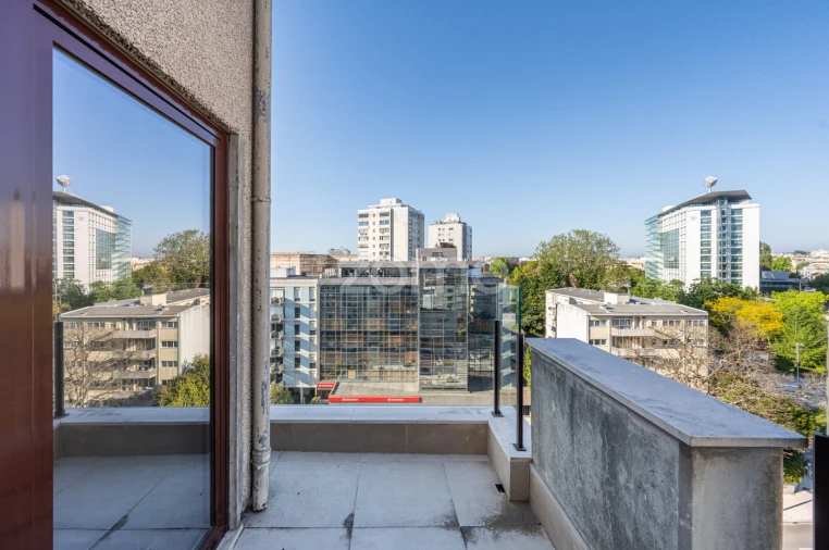 Apartamento T3 para Venda em Lordelo do Ouro e Massarelos Foto 19