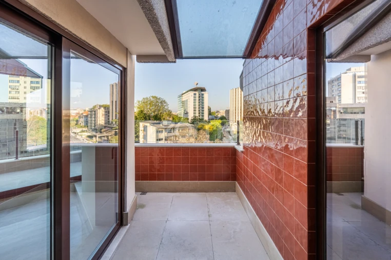 Apartamento T3 para Venda em Lordelo do Ouro e Massarelos Foto 30