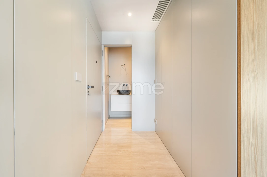 Apartamento T3 para Venda em Lordelo do Ouro e Massarelos Foto 11